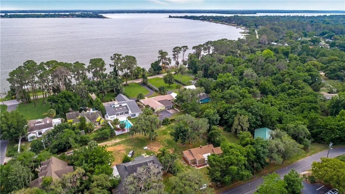 2286 Crescent Dr., Mount Dora, FL 32757