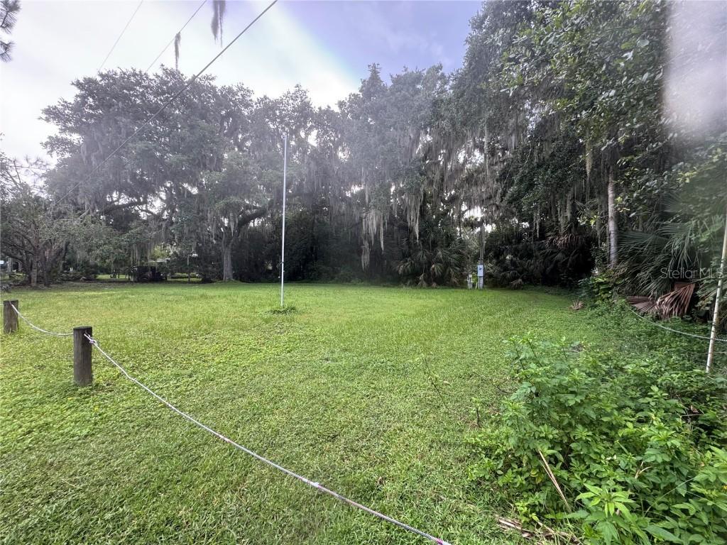 1530 Swamp Ln., Geneva, FL 32732