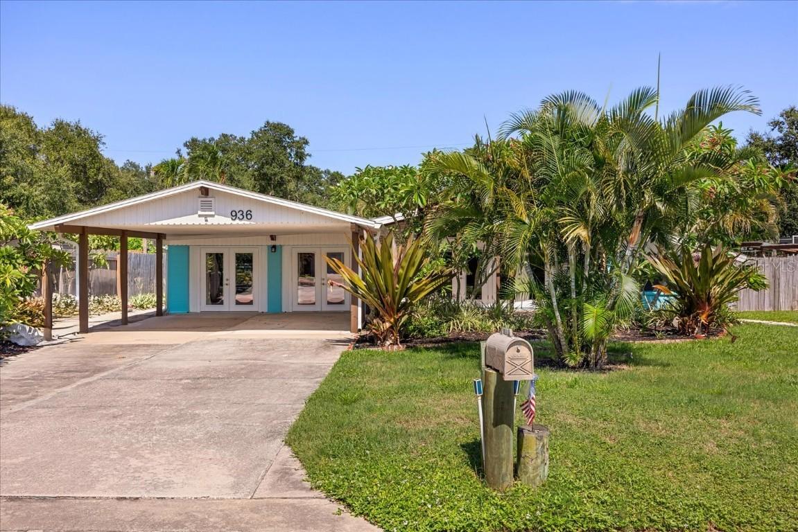 936 Santa Cruz Rd., Cocoa Beach, FL 32931
