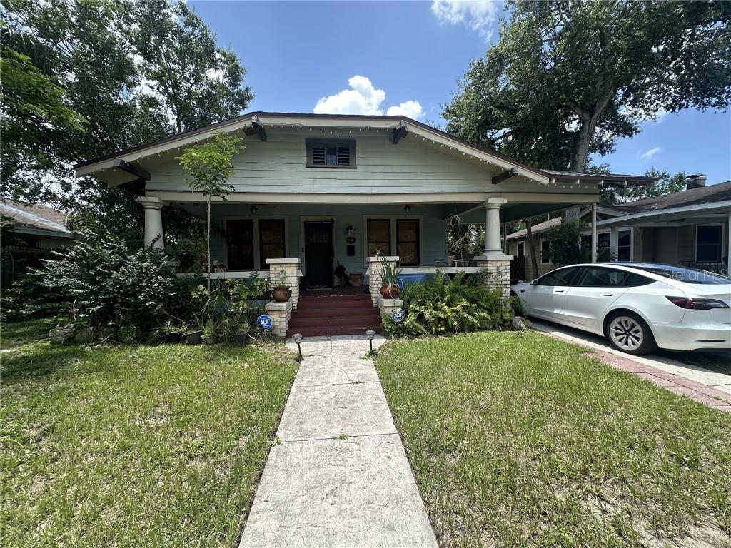 106 W Powhatan Ave., Tampa, FL 33604