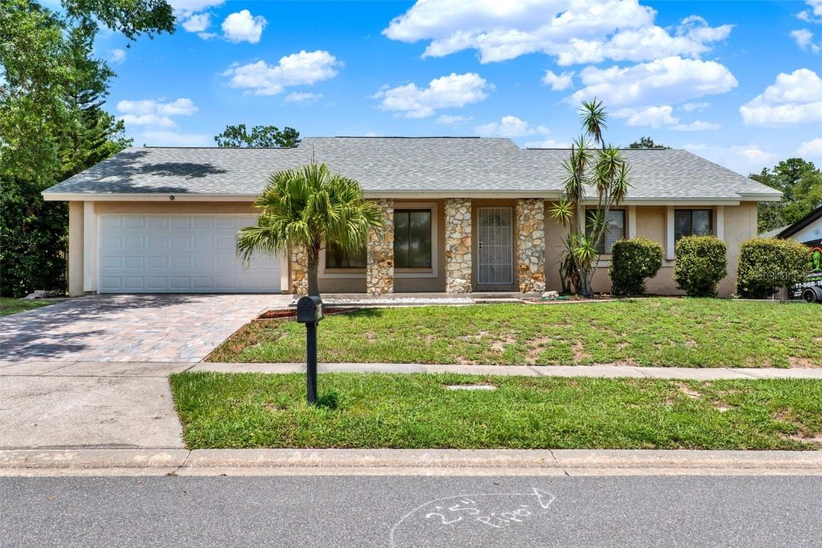 514 San Marie Ave., Altamonte Springs, FL 32714