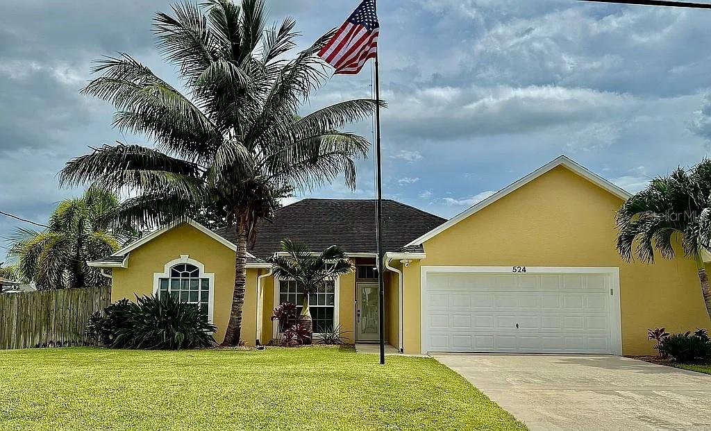 524 SW Crawfish Dr., Port St Lucie, FL 34953