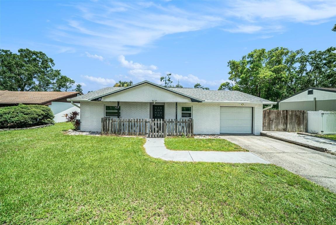 3201 W Lutz Lake Fern Rd., Lutz, FL 33558