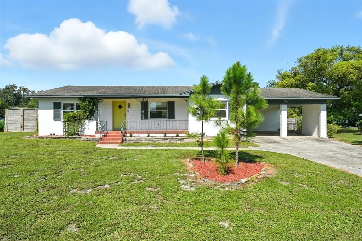 1509 Meadowbrook Ave., Lakeland, FL 33803