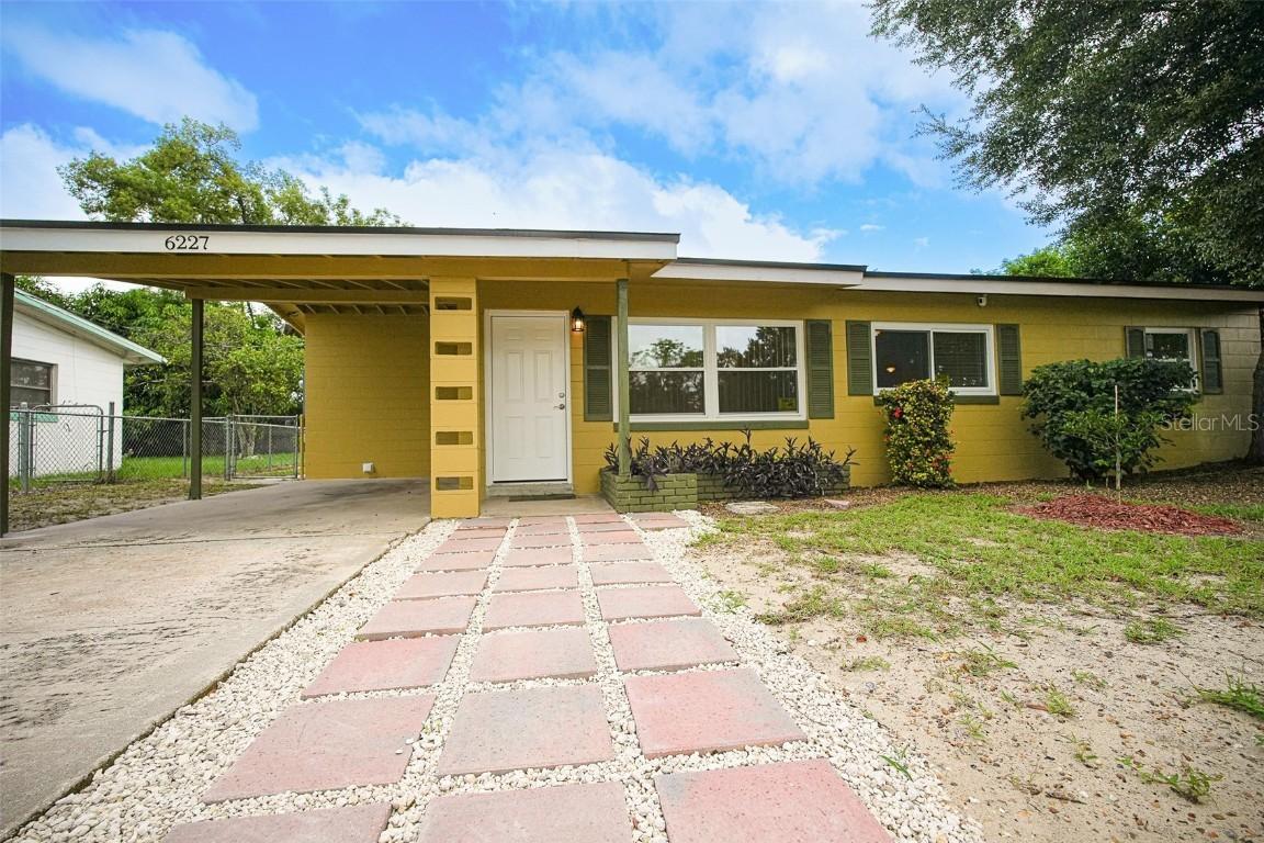 6227 NE Melbourne Ave., Orlando, FL 32835