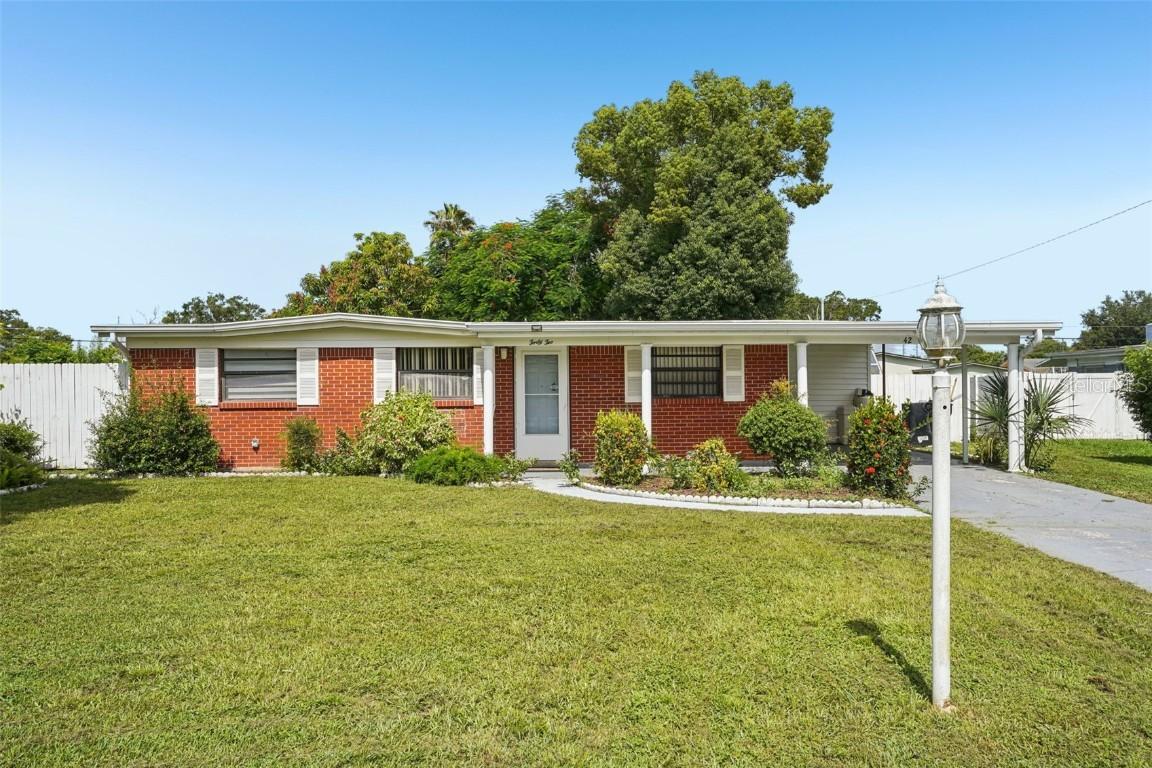 42 Cosmos Dr., Orlando, FL 32807