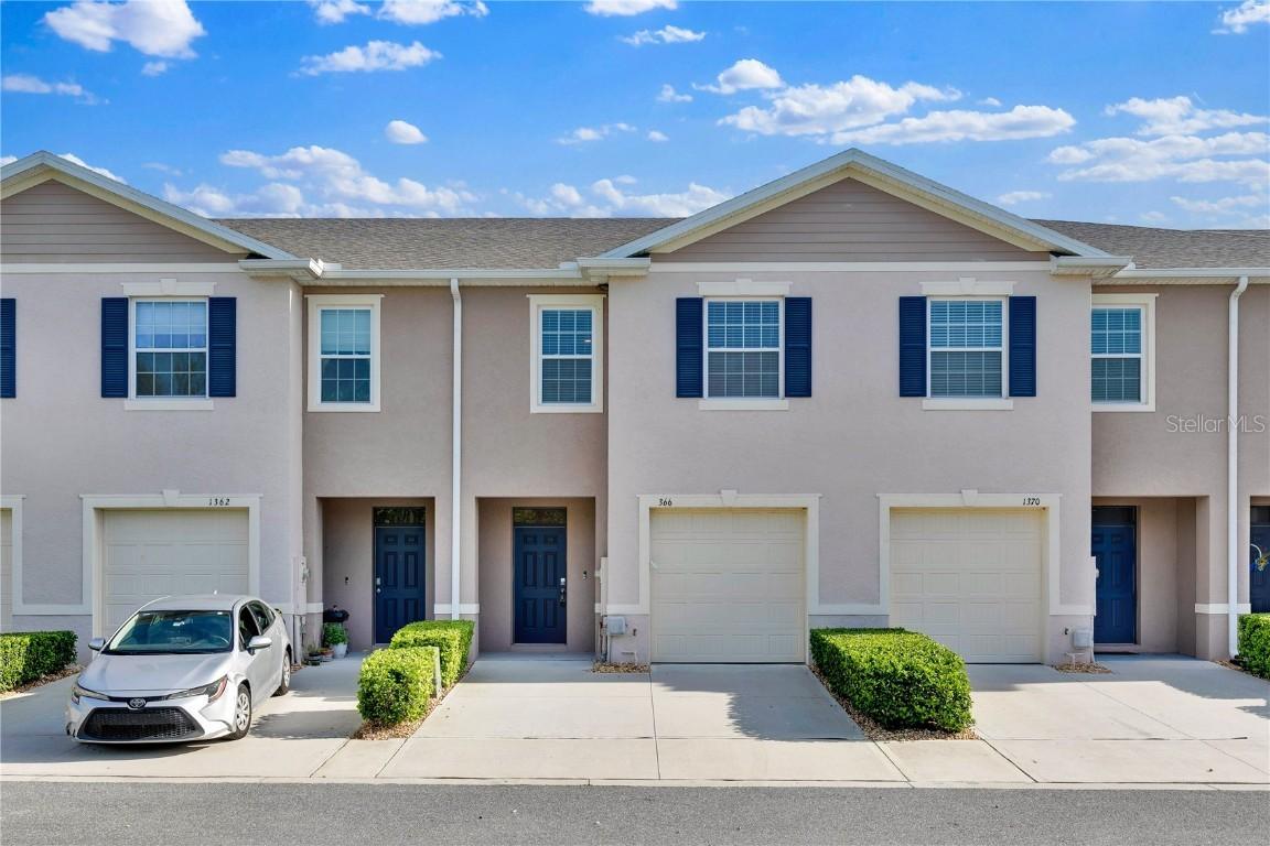 1366 Yellow Finch Dr., Davenport, FL 33837
