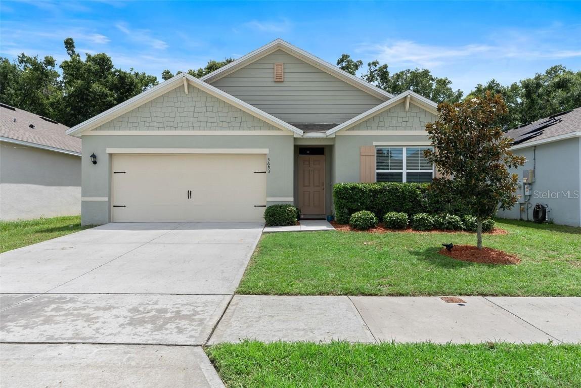 3693 Crimson Clover Dr., Mount Dora, FL 32757