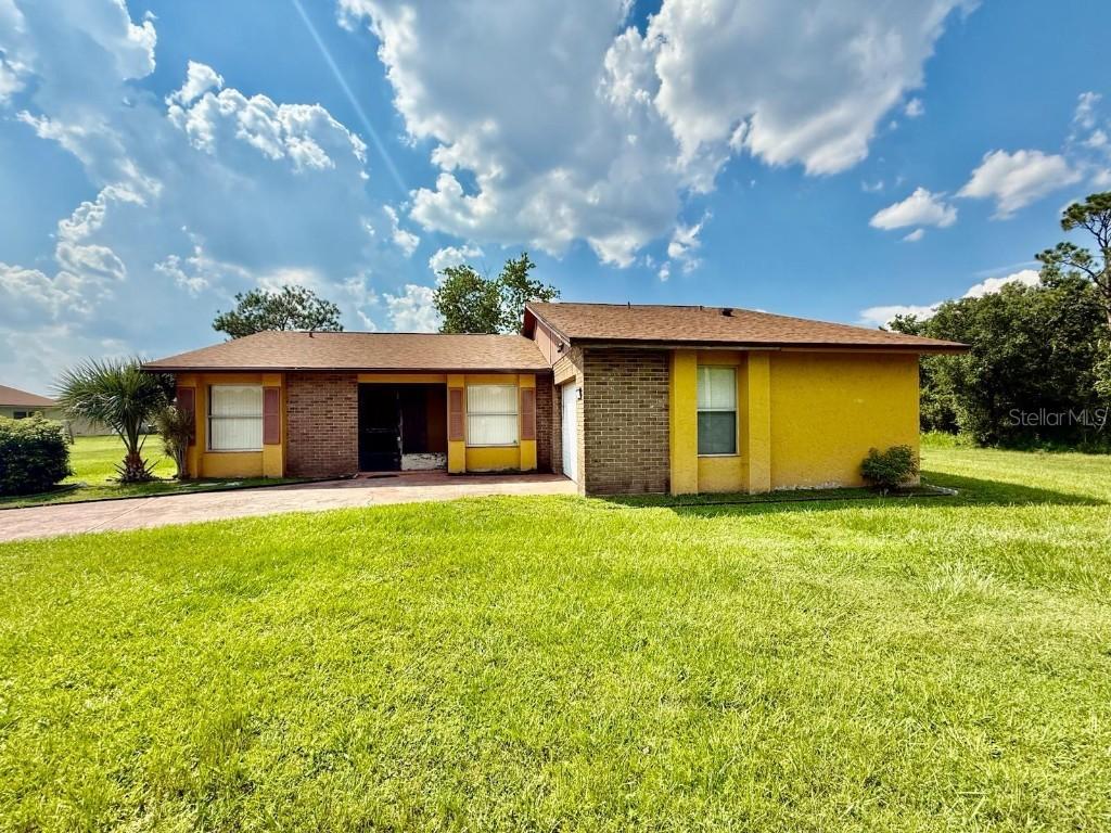 713 Green Ct., Kissimmee, FL 34759