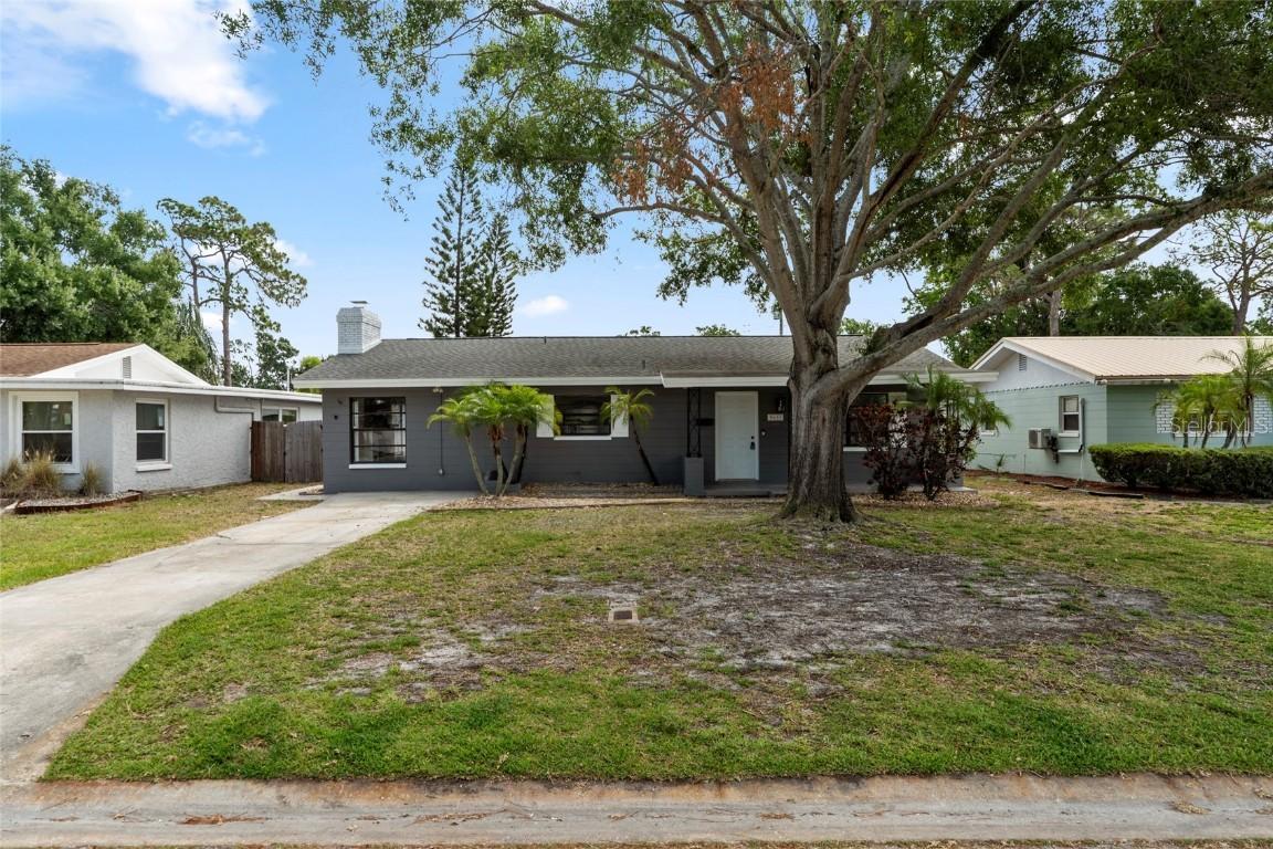 9033 3rd St., St Petersburg, FL 33702