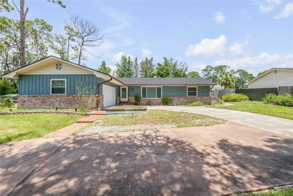 937 Lake Marion Dr., Altamonte Springs, FL 32701