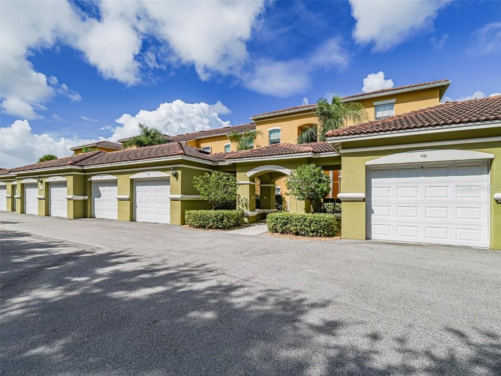 5090 Fairways Cir. #H206, Vero Beach, FL 32967