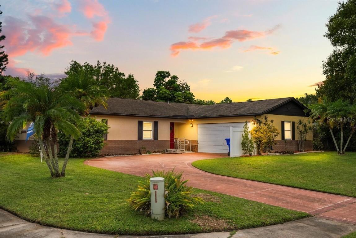 1348 Meadowbrook St., Kissimmee, FL 34744