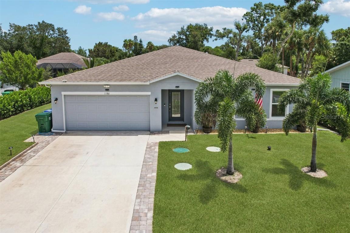 1186 Coverbrook Ln., Sebastian, FL 32958
