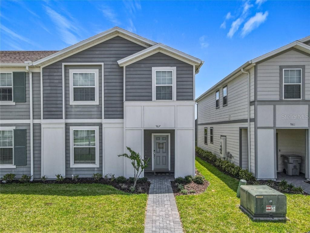 967 Paradise Dr., Davenport, FL 33897