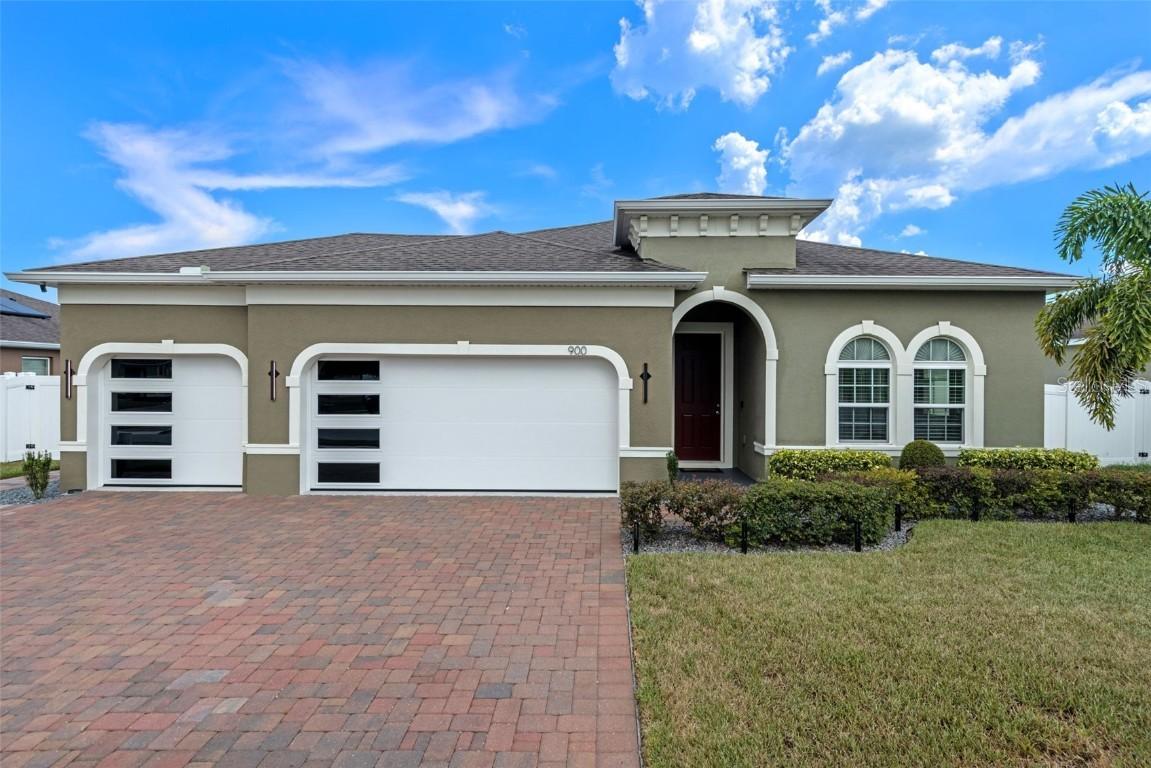 900 Glazebrook Loop, Orange City, FL 32763