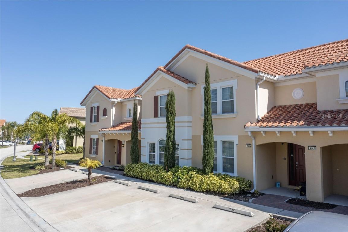 4682 Terrasonesta Dr, Davenport, FL 33837