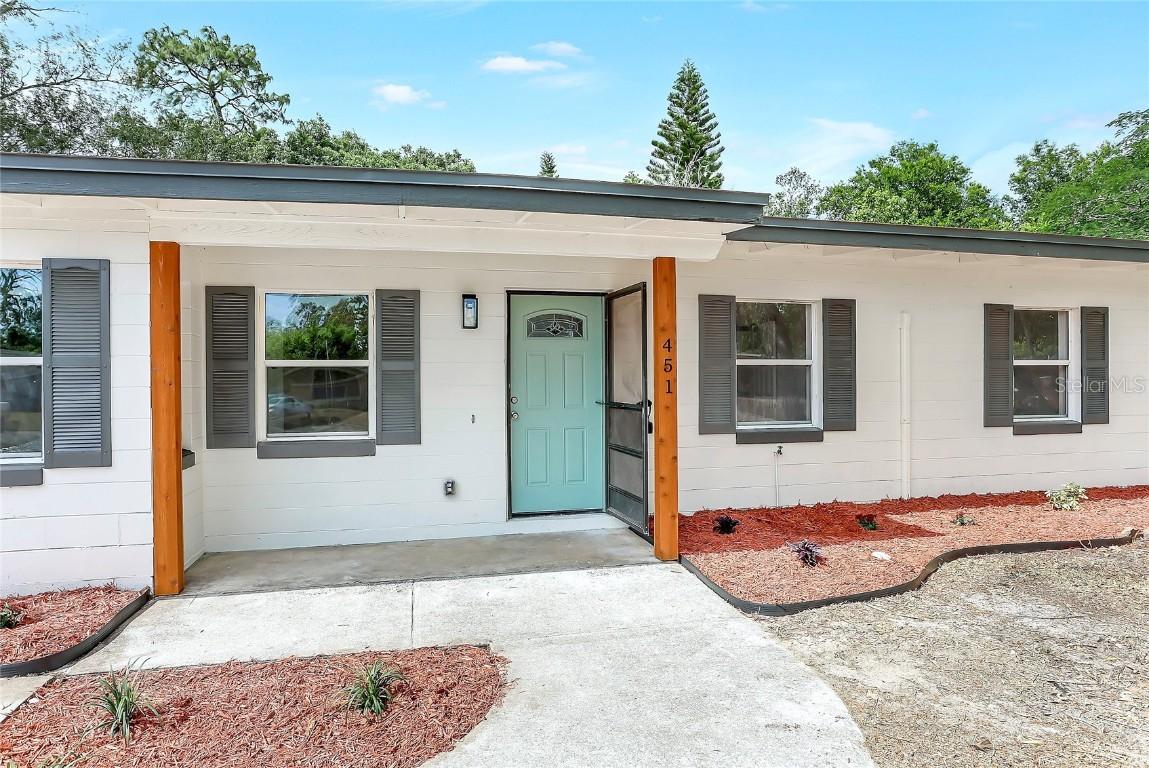451 E 5th St., Chuluota, FL 32766