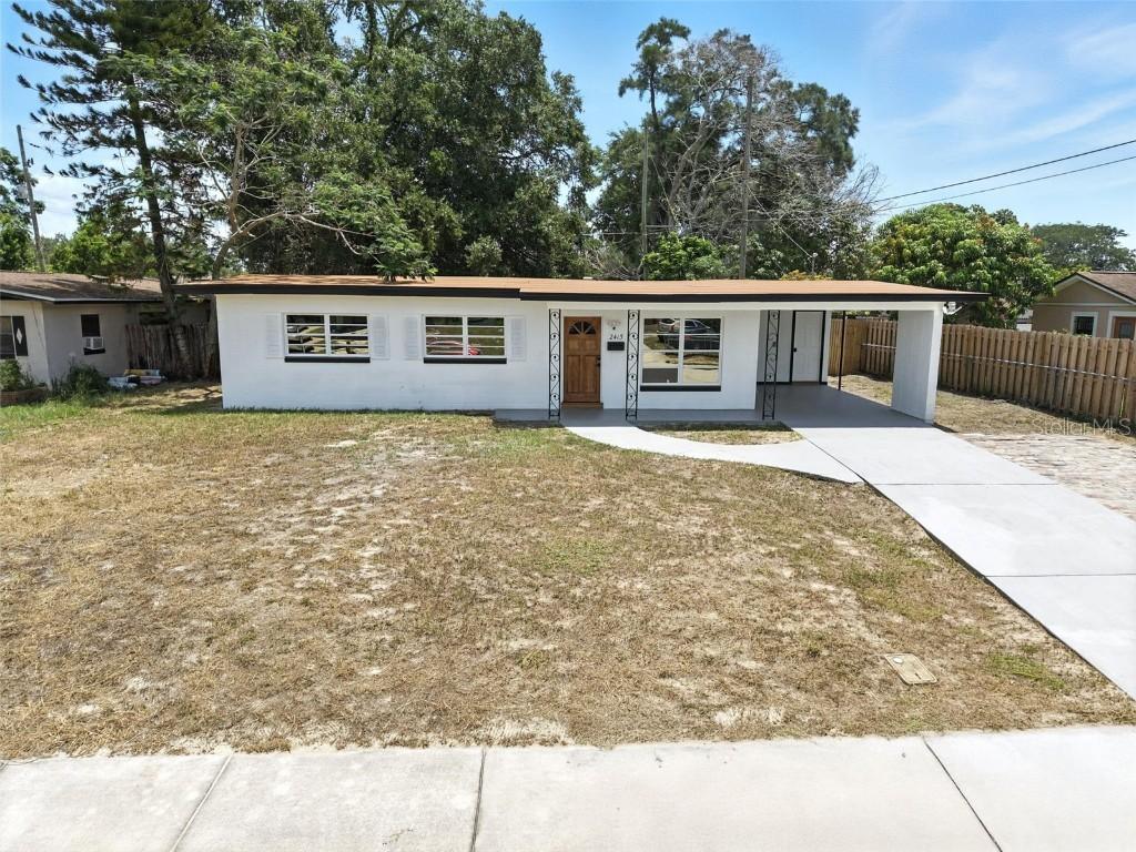 2415 Queensway Rd., Orlando, FL 32808