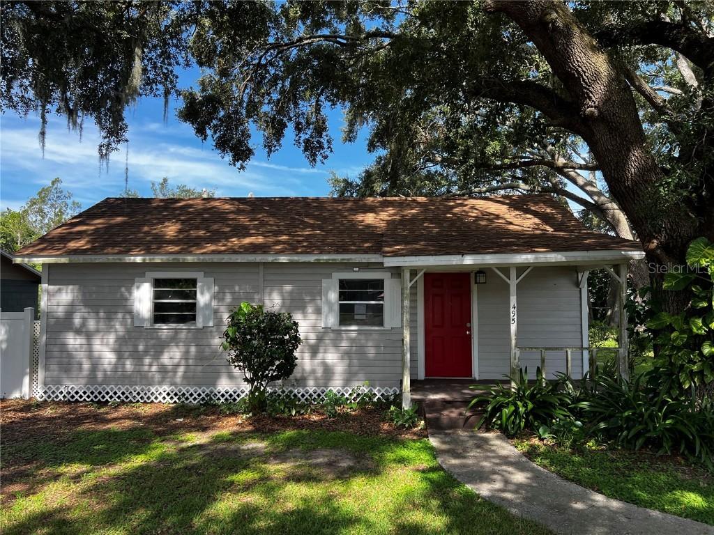 495 Fern Ave., Tavares, FL 32778