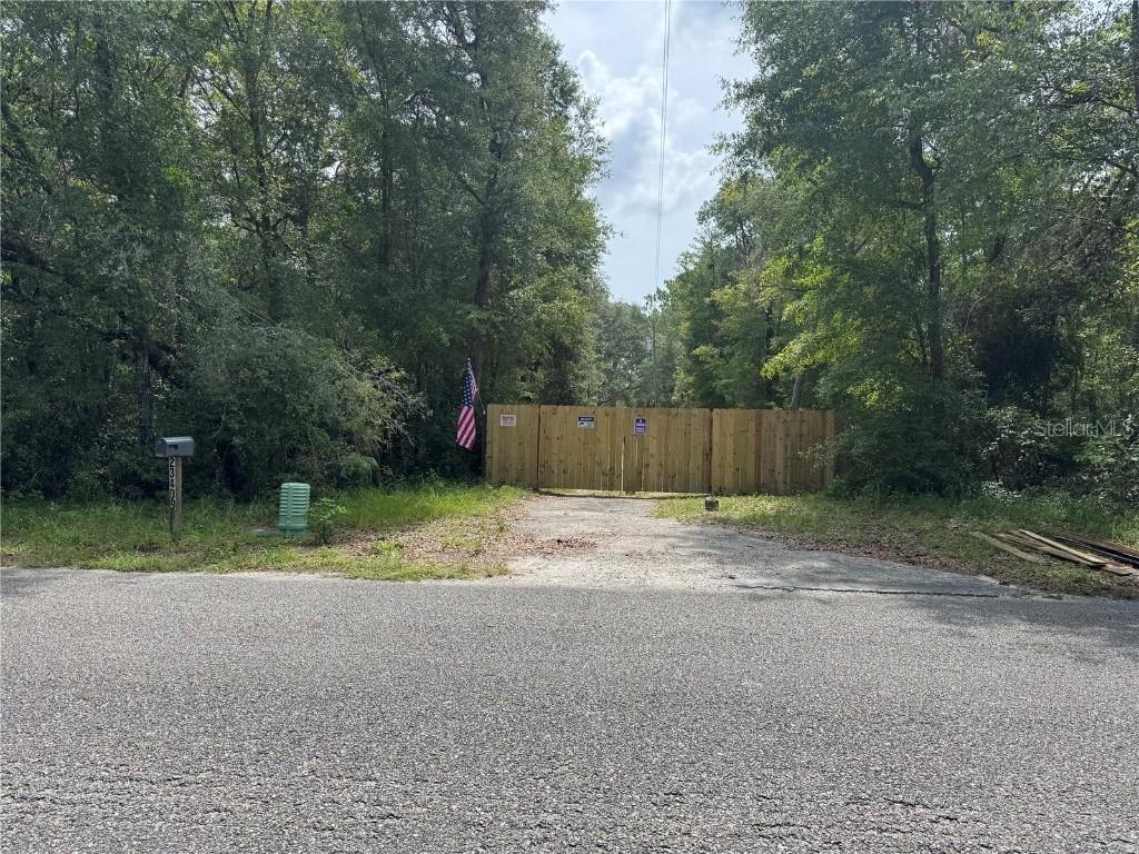 23409 NE 130 Th Ct., Fort Mc Coy, FL 32134