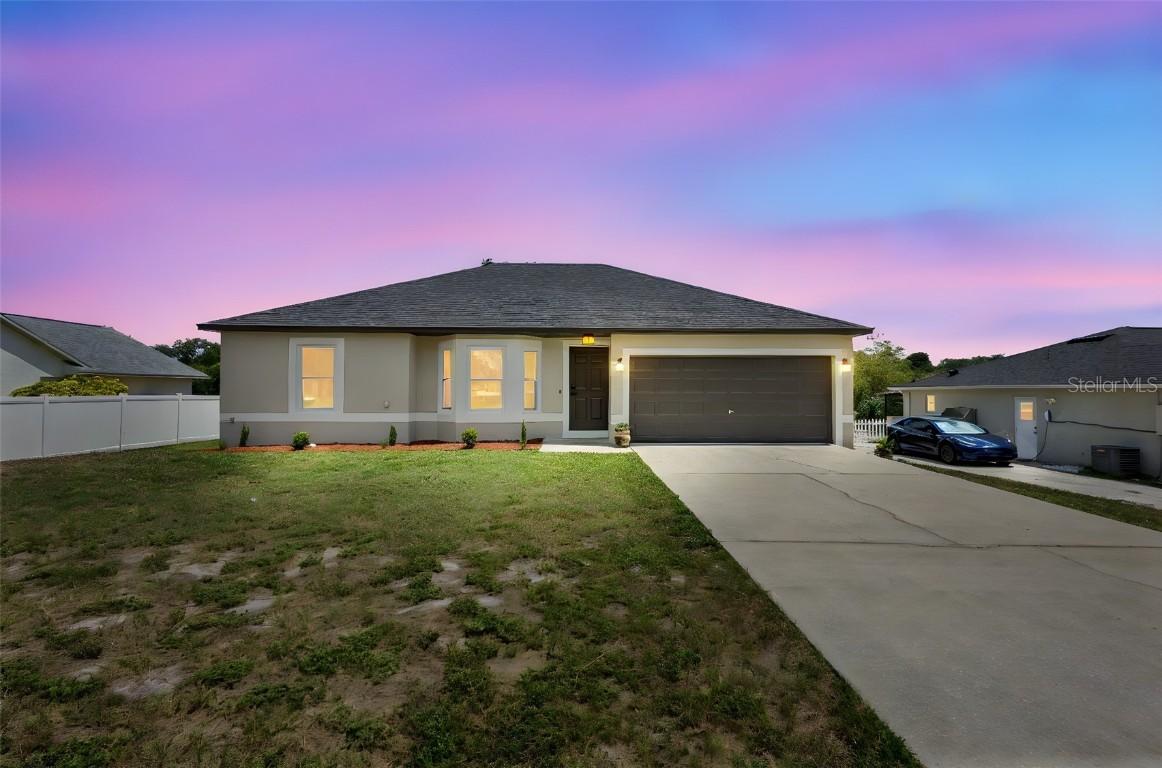 593 Leland Dr., Deltona, FL 32725