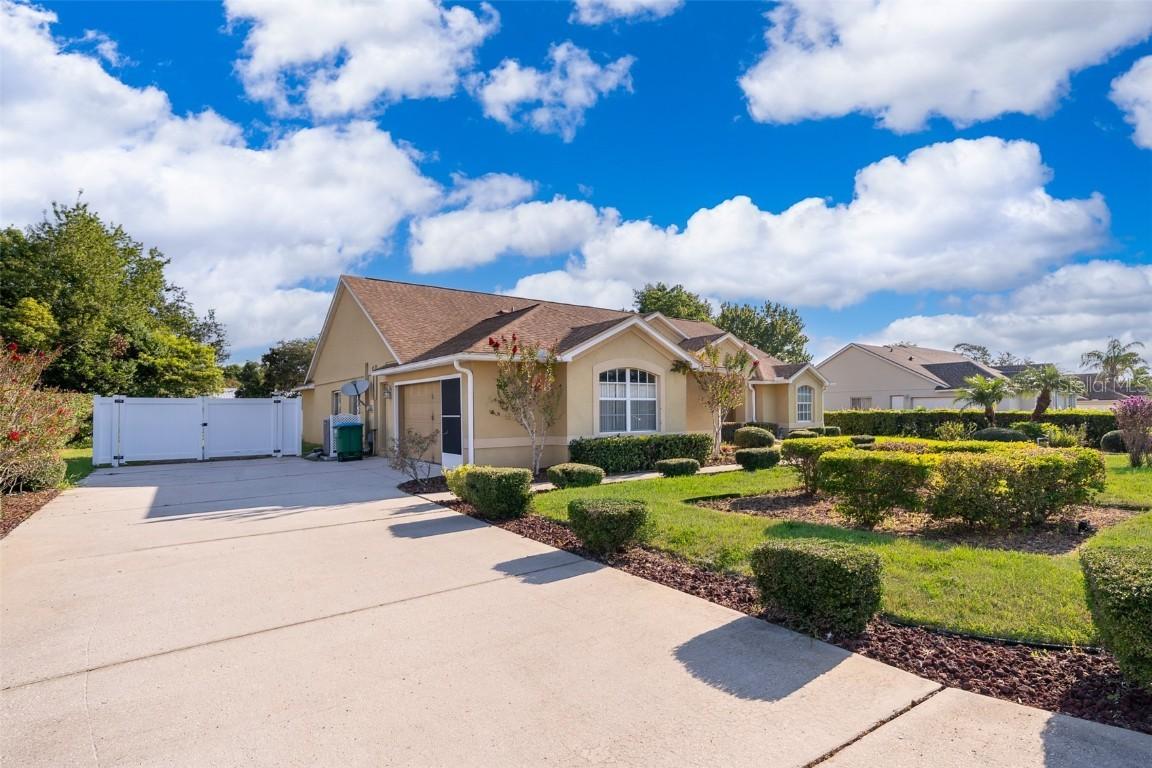 1054 Platinum Ct., Deltona, FL 32725