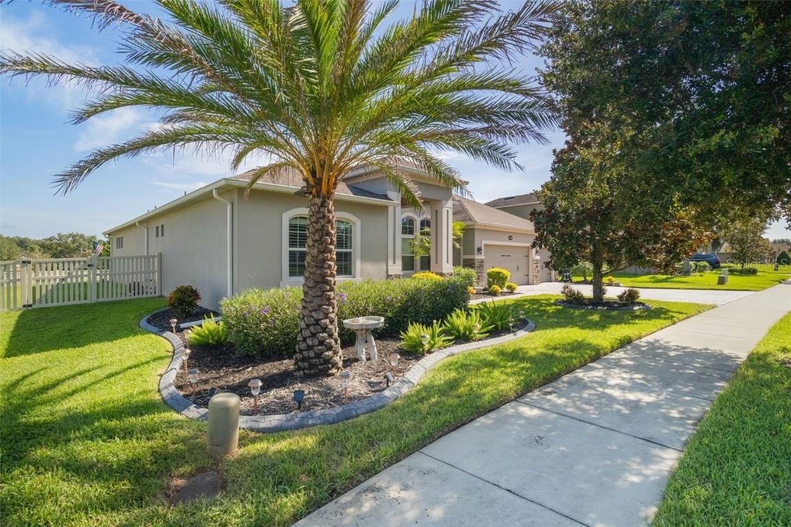 31980 Geoff Way Way, Sorrento, FL 32776