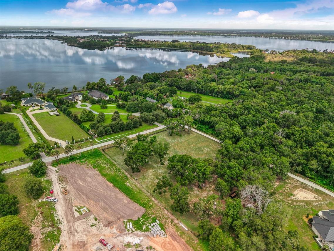 6301 Dora Dr., Mount Dora, FL 32757