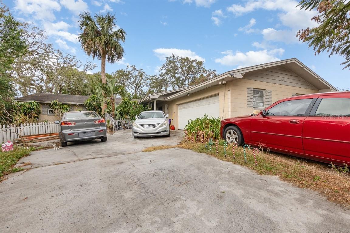 2900 Woodbridge Ln., Orlando, FL 32808