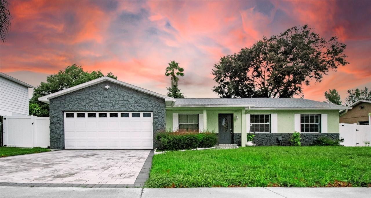 2718 Pine Branch Dr., Orlando, FL 32822