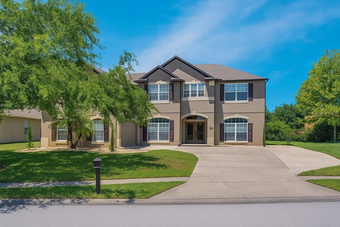 219 Largovista Dr., Oakland, FL 34787