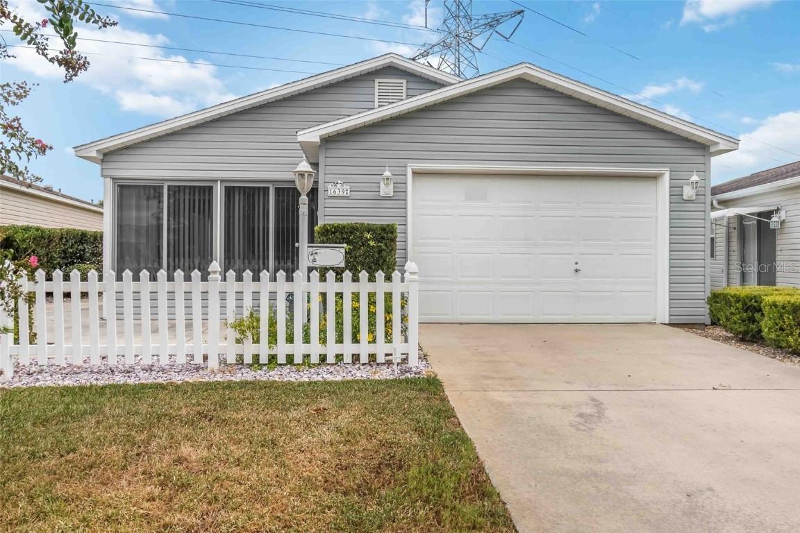 1639 Campos Dr., The Villages, FL 32162