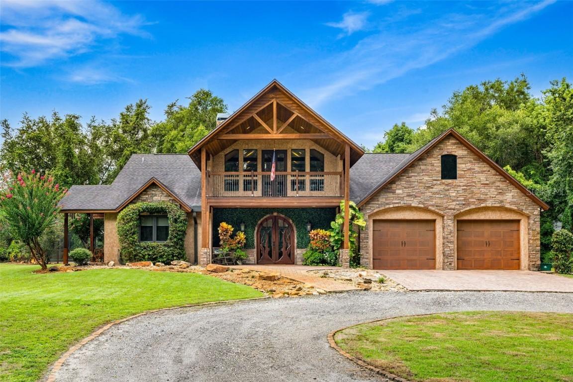 800 Scott Rd., Geneva, FL 32732