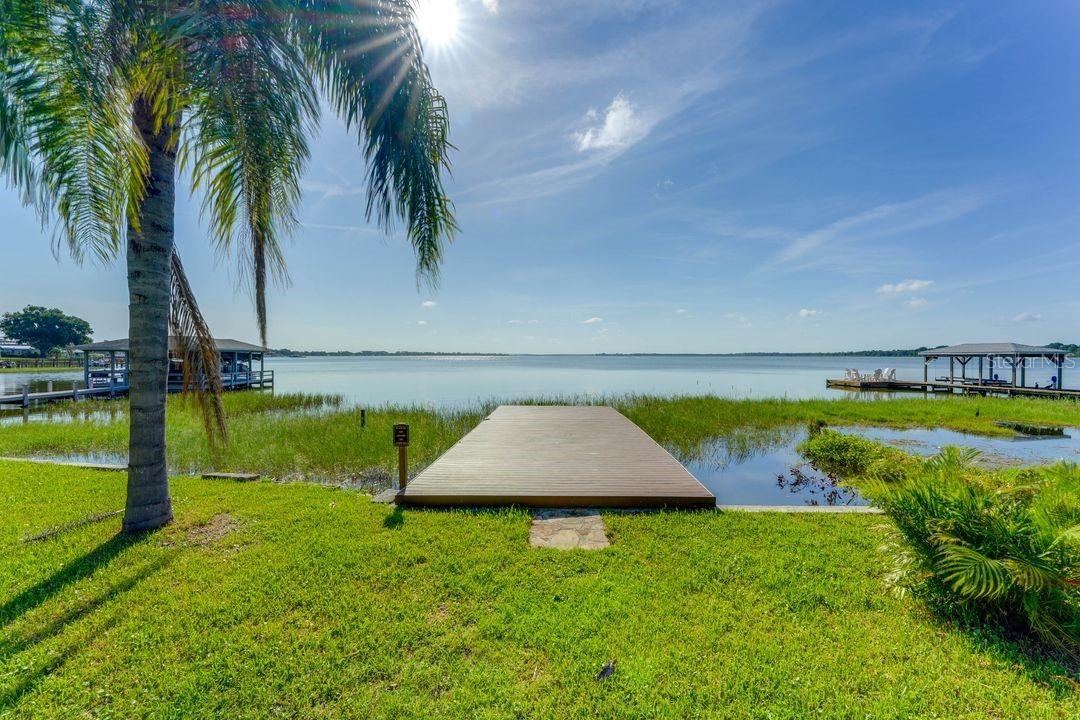 900 N Harbor Terrace Ter., Tavares, FL 32778