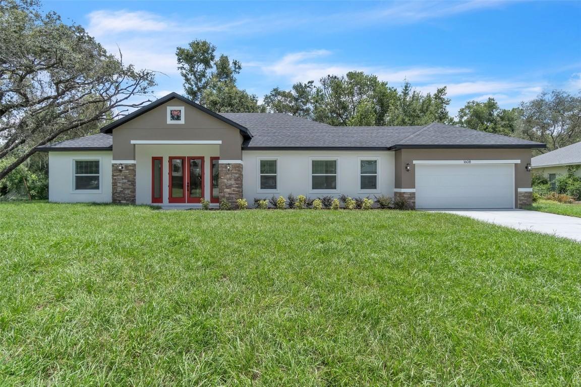 1608 Hickory Ridge Dr., Fruitland Park, FL 34731
