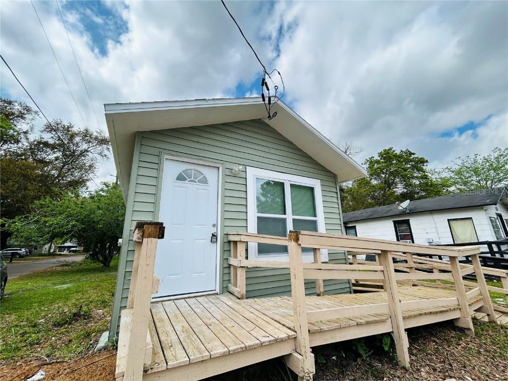 1402 Powhattan St., Jacksonville, FL 32209