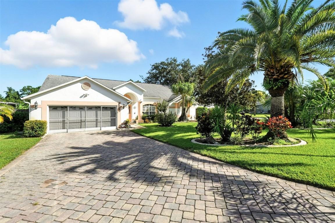 232 Hanging Moss Rd., Davenport, FL 33837