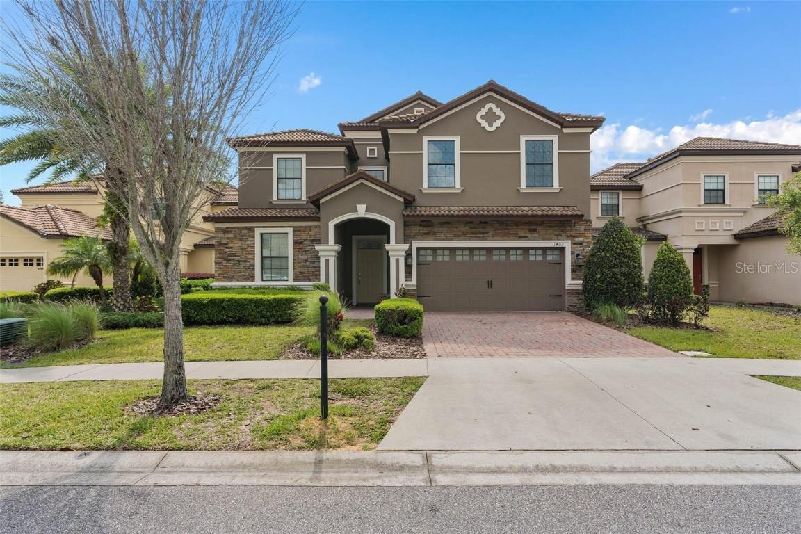 1403 Moon Valley Dr., Davenport, FL 33896