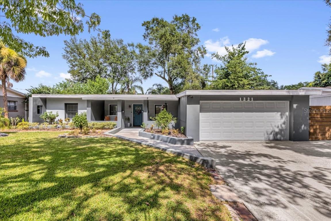 1221 Newcastle Dr., Orlando, FL 32806