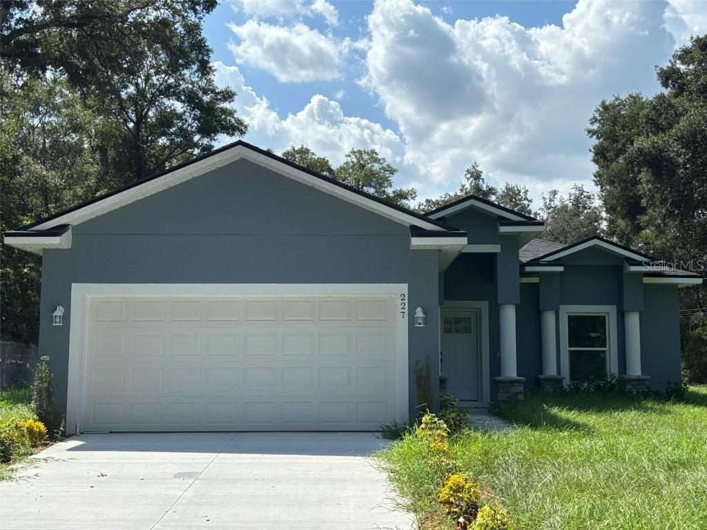 227 Live Oak Ln., Davenport, FL 33837