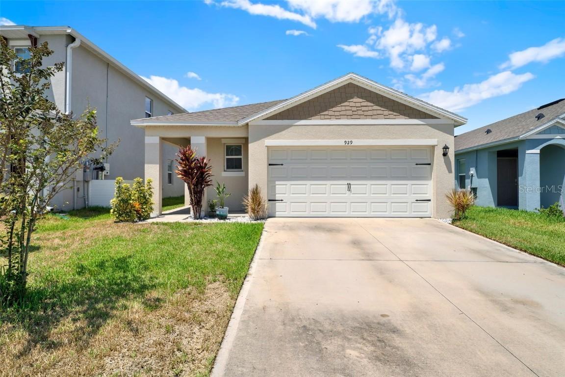 929 August Sky Dr, Deltona, FL 32738