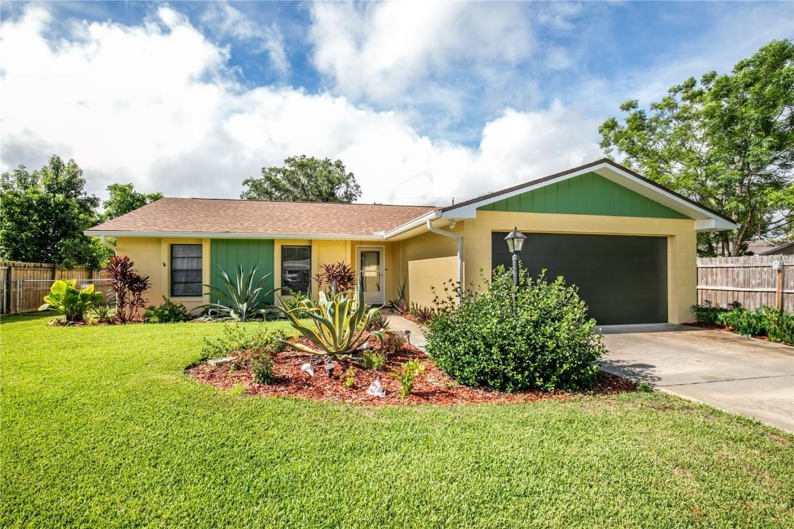 504 Ambassador Ave., Eustis, FL 32726