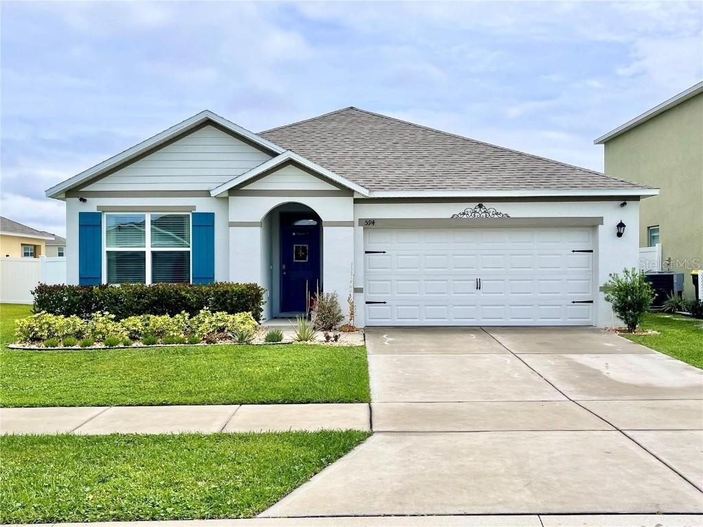 594 Autumn Stream Dr., Auburndale, FL 33823