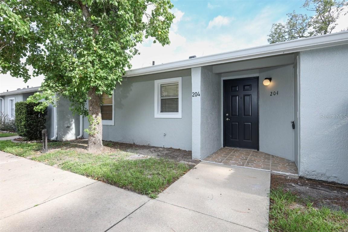 204 Dorchester Sq., Lake Mary, FL 32746