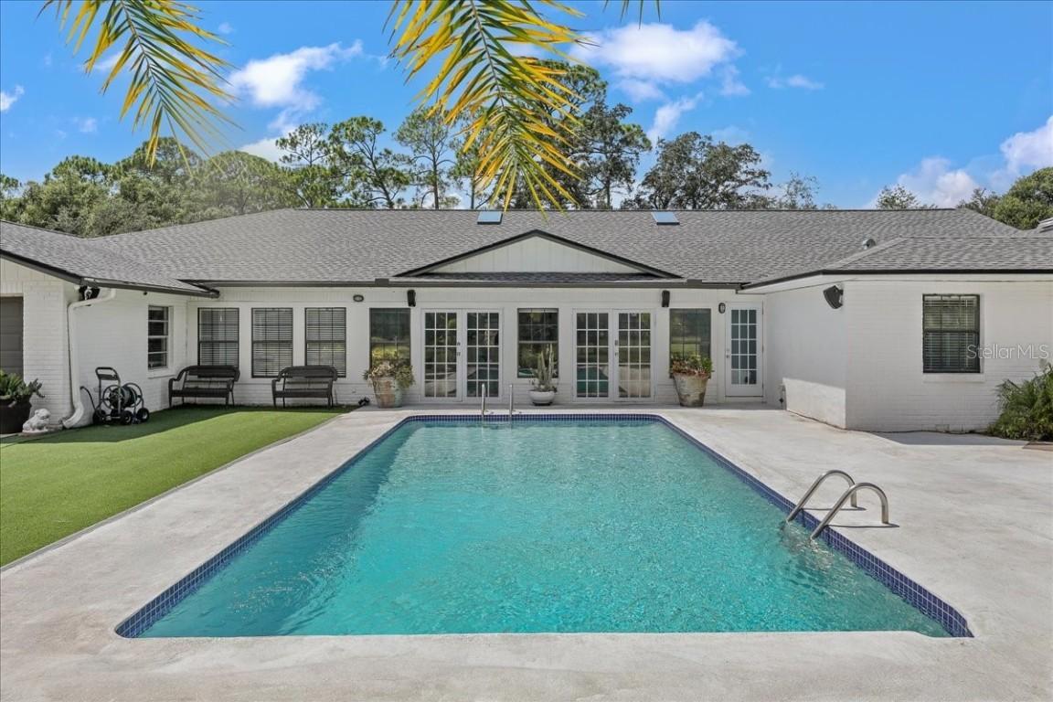 1 Cunningham Ln., Debary, FL 32713