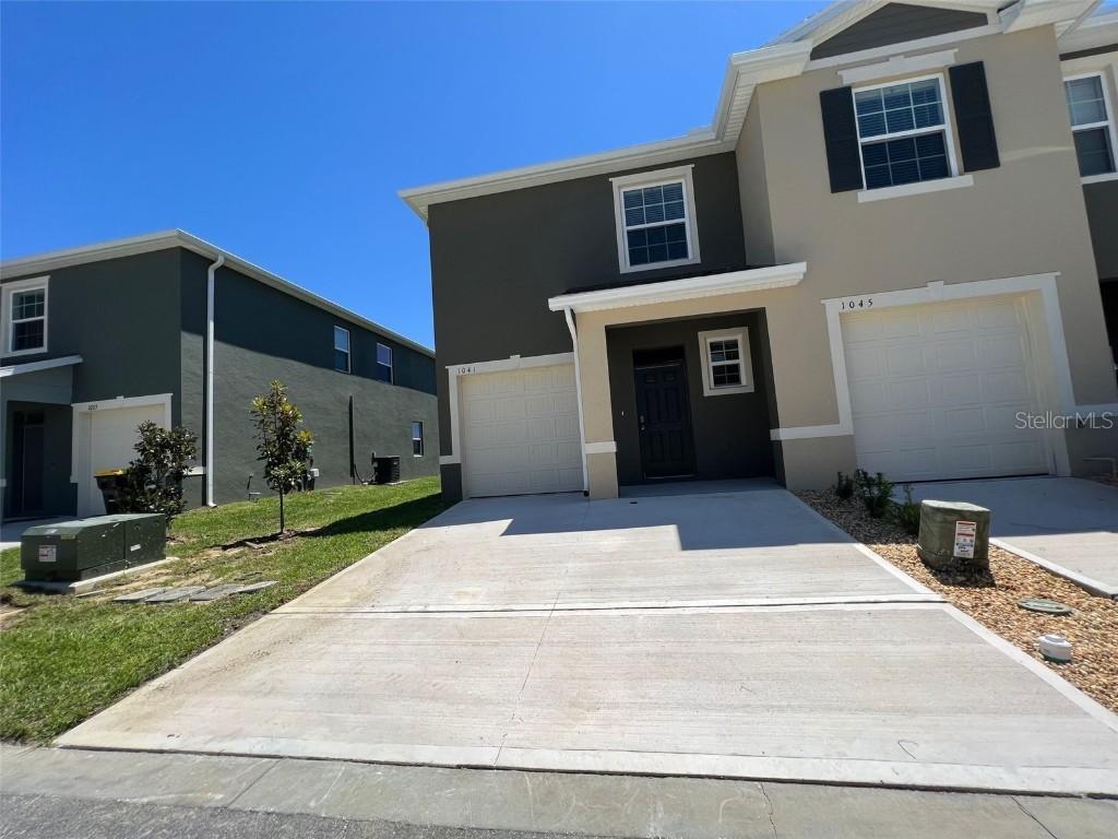 1041 Blue Jay Dr., Davenport, FL 33837