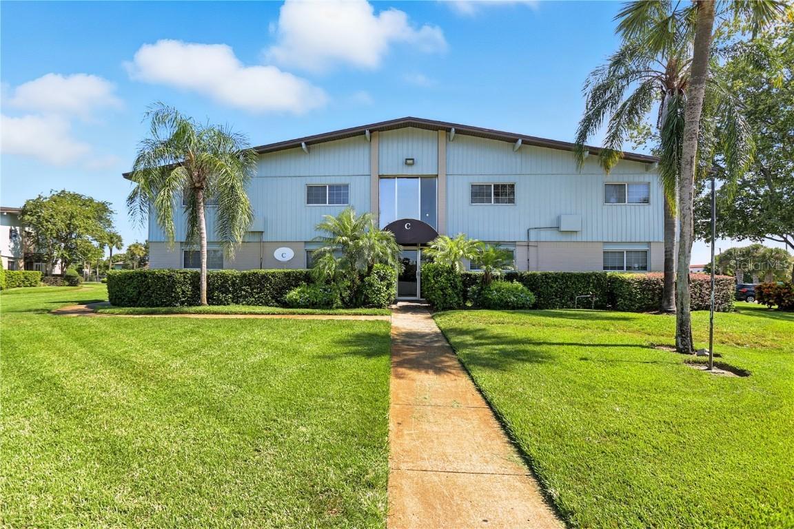 1695 Lee Rd. #C206, Winter Park, FL 32789
