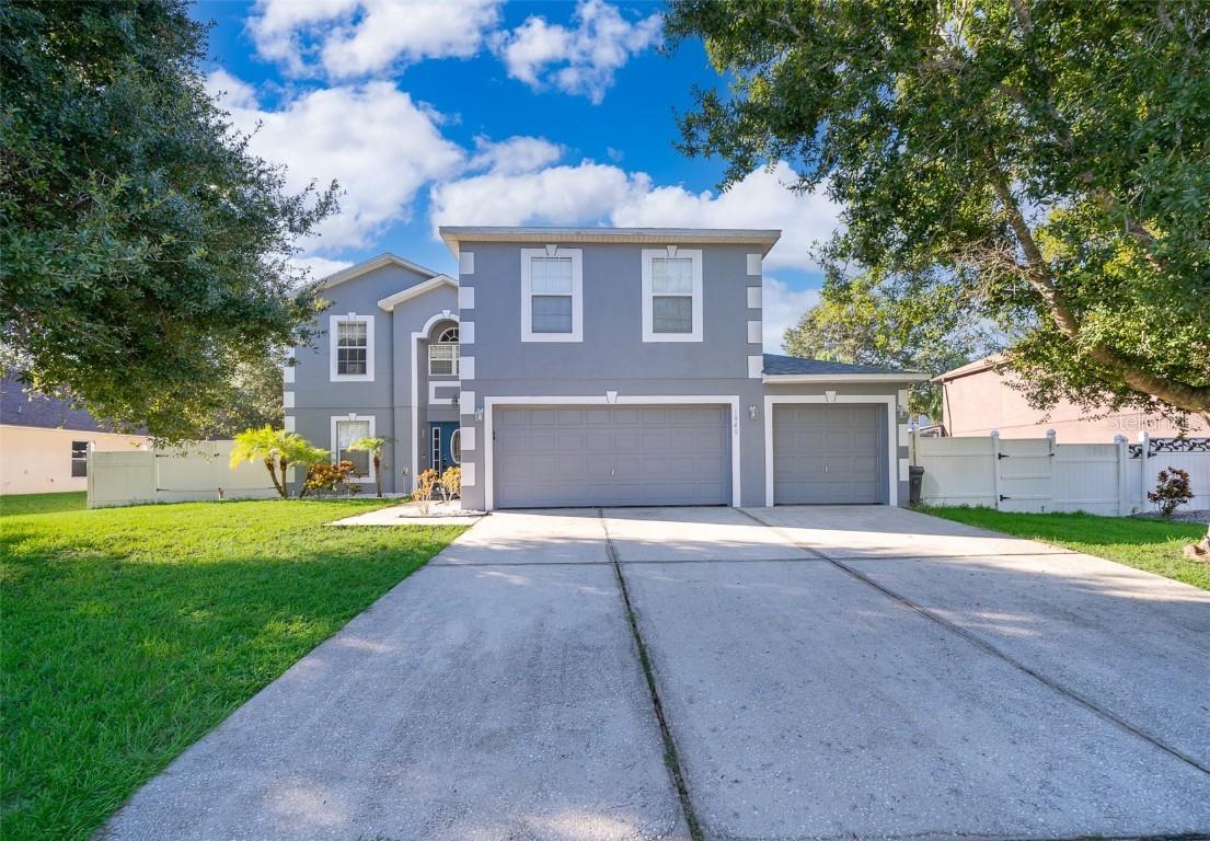 1040 Tawny Eagle Dr., Groveland, FL 34736