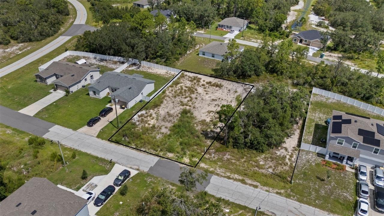 442 Caribbean Ct., Kissimmee, FL 34759